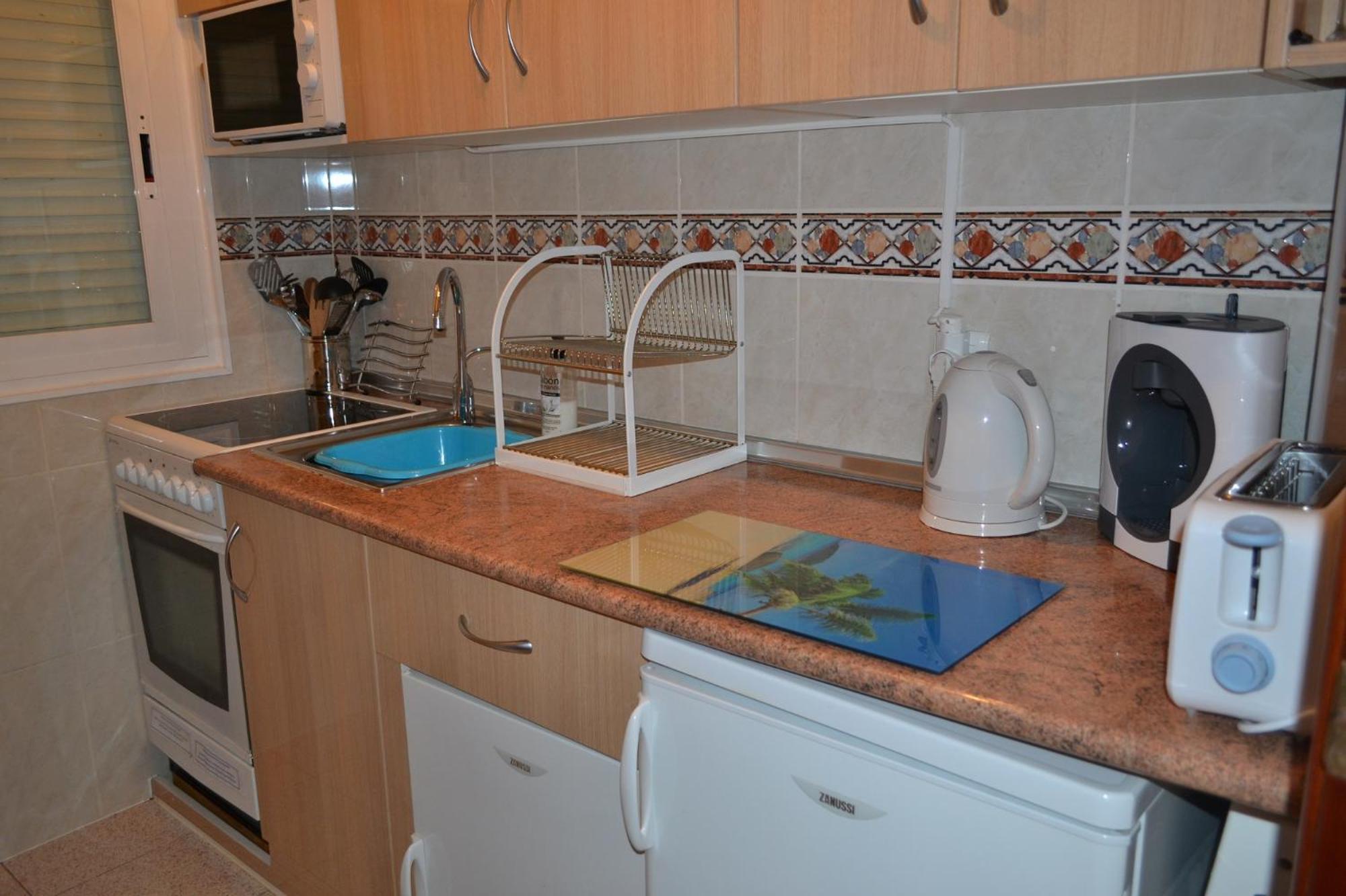 Spacious 1 Bedroom Apartment, Beach Front, Torrox Costa Exterior photo